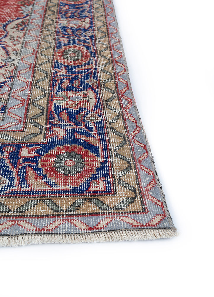 vintage red and orange wool hand knotted Rug - Corner
