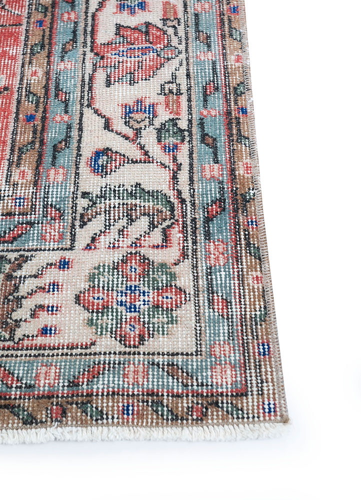 vintage red and orange wool hand knotted Rug - Corner
