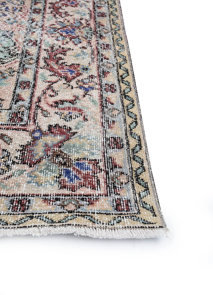 vintage red and orange wool hand knotted Rug - Corner
