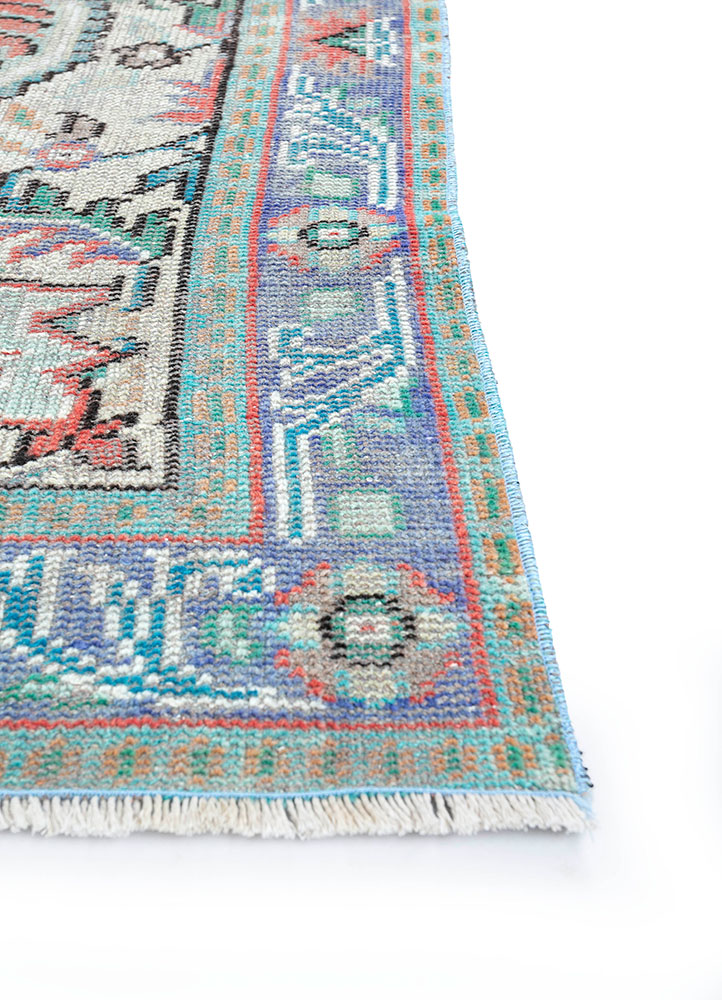 vintage red and orange wool hand knotted Rug - Corner