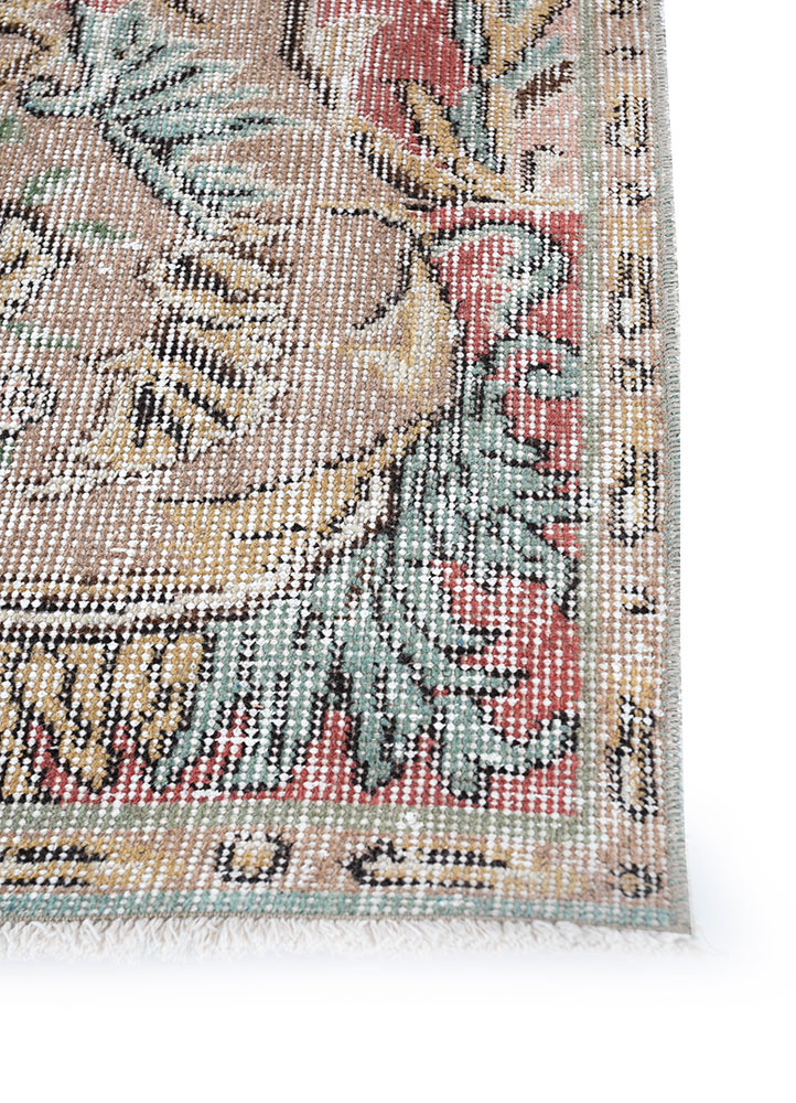 vintage red and orange wool hand knotted Rug - Corner