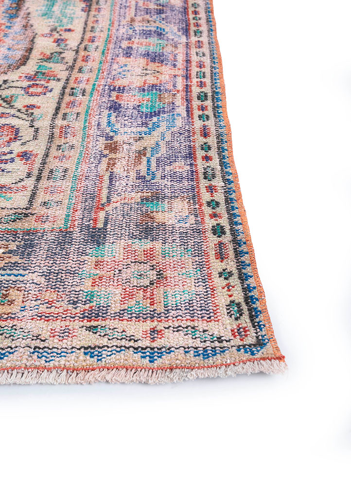 vintage red and orange wool hand knotted Rug - Corner