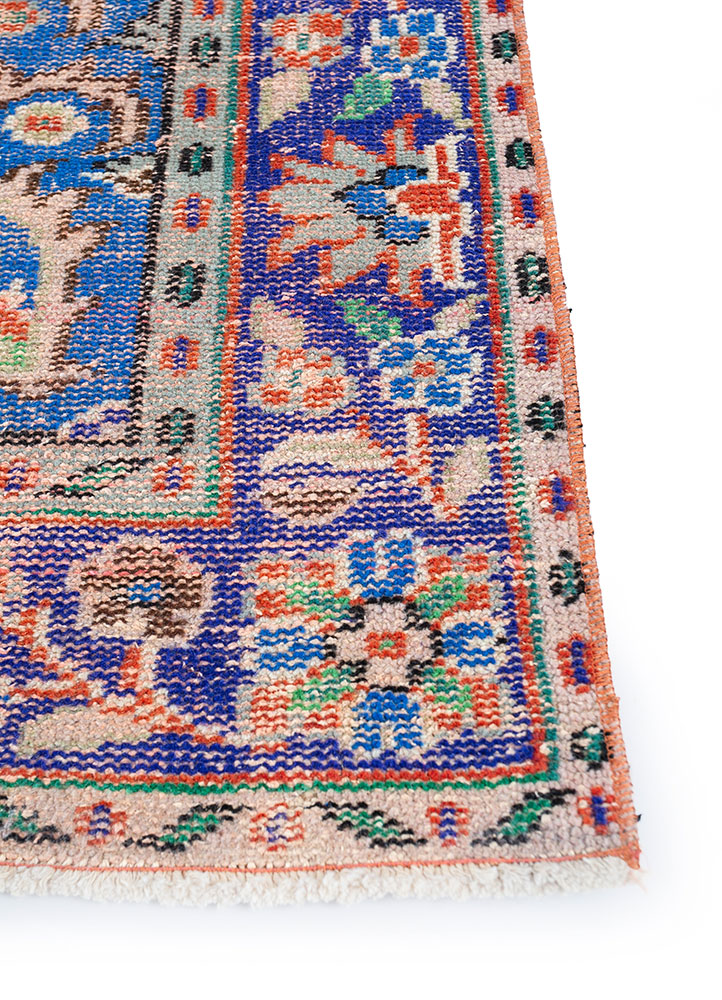 vintage red and orange wool hand knotted Rug - Corner