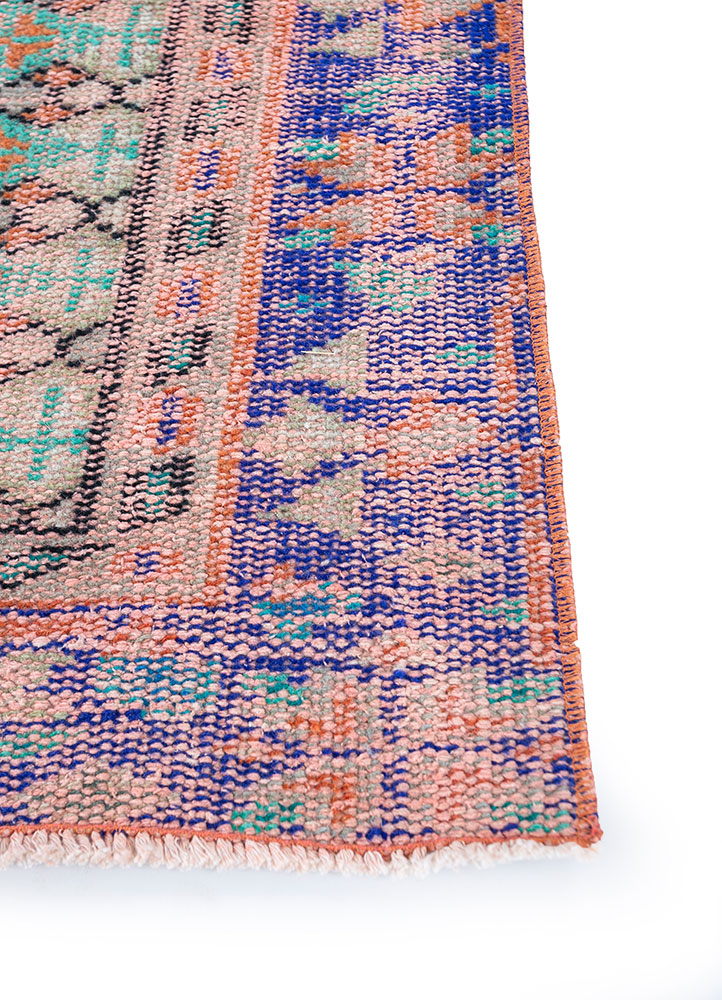 vintage red and orange wool hand knotted Rug - Corner
