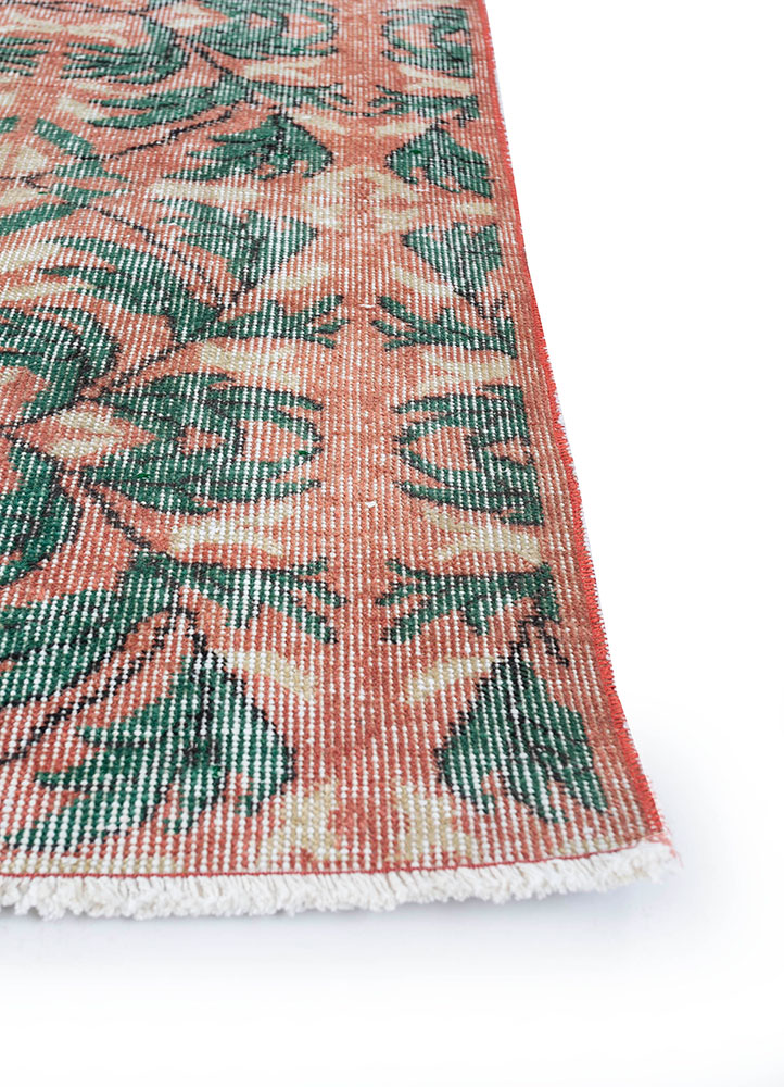vintage red and orange wool hand knotted Rug - Corner