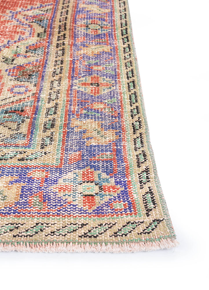 vintage red and orange wool hand knotted Rug - Corner