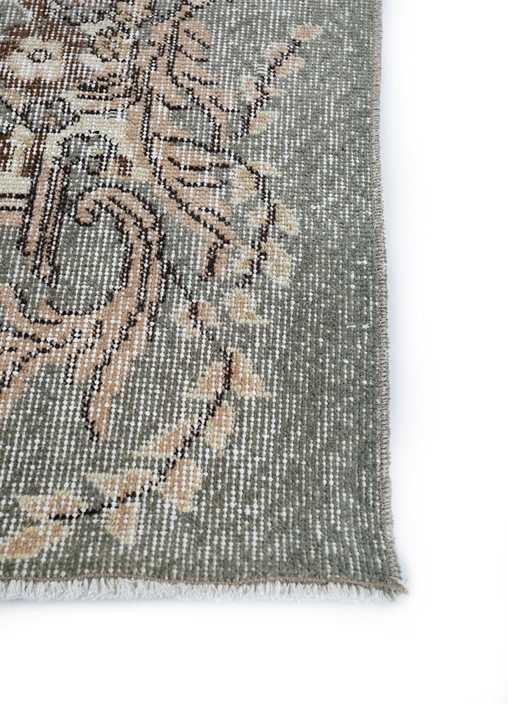 vintage grey and black wool hand knotted Rug - Corner