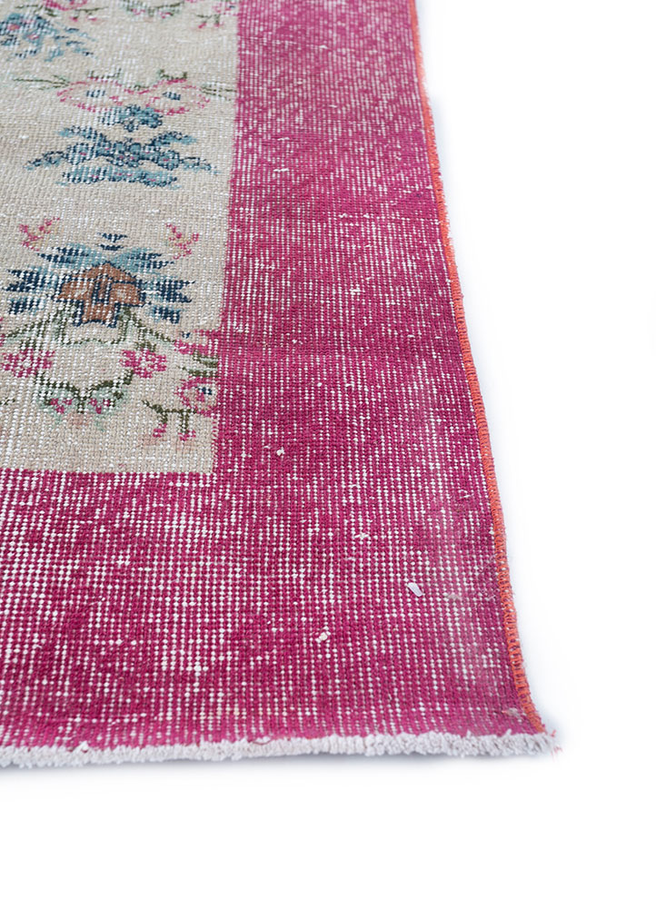 vintage red and orange wool hand knotted Rug - Corner