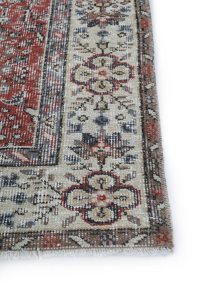 vintage red and orange wool hand knotted Rug - Corner