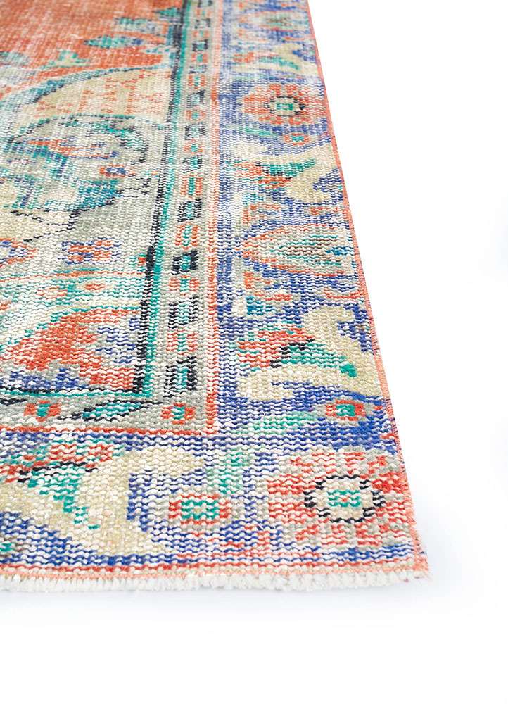 vintage red and orange wool hand knotted Rug - Corner