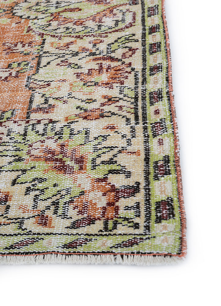 vintage red and orange wool hand knotted Rug - Corner