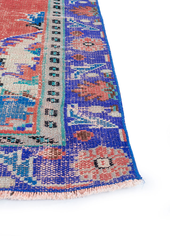 vintage red and orange wool hand knotted Rug - Corner
