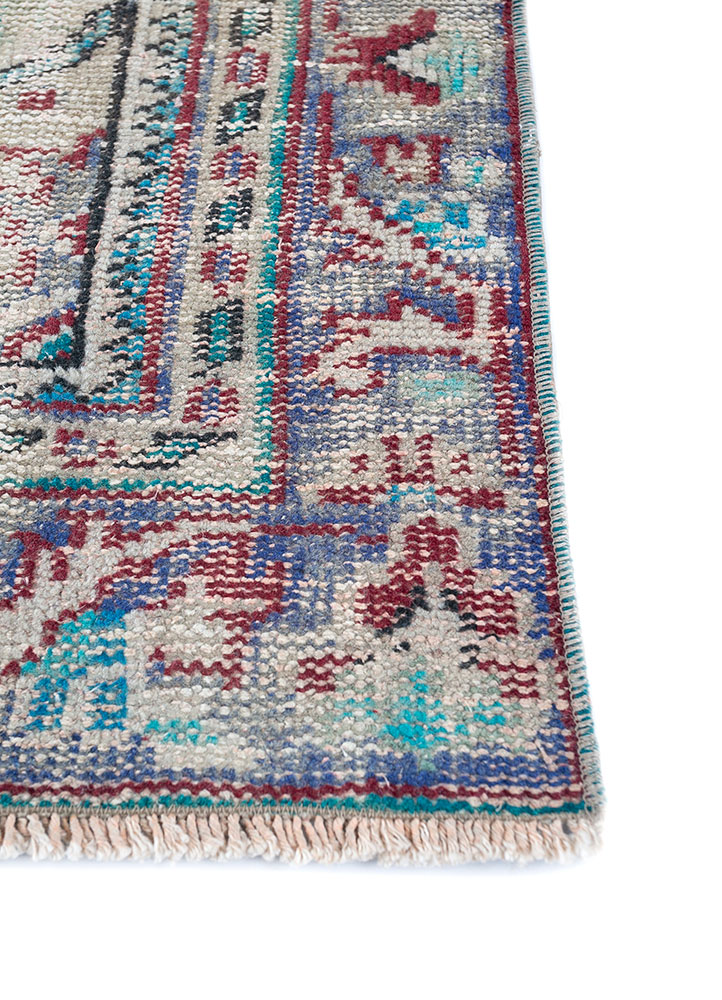 vintage red and orange wool hand knotted Rug - Corner