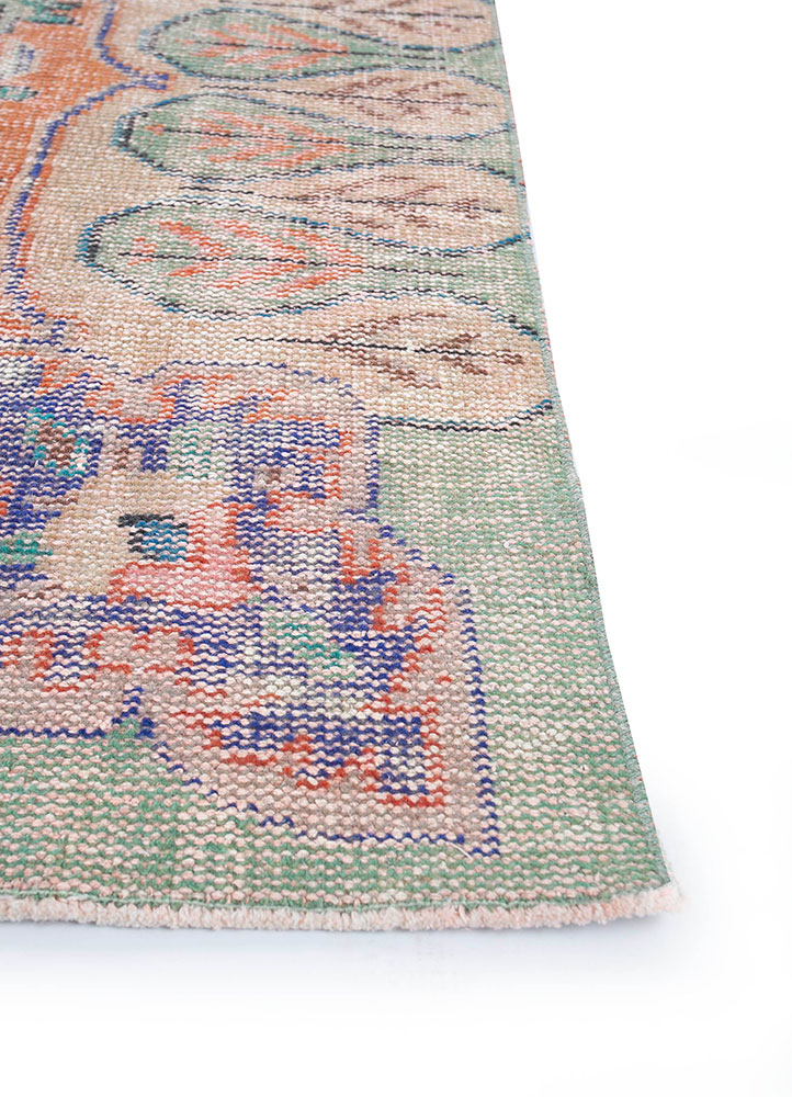 vintage red and orange wool hand knotted Rug - Corner