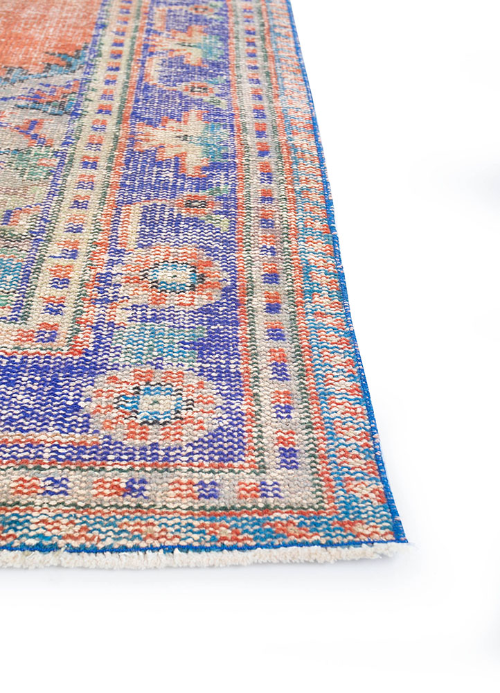 vintage red and orange wool hand knotted Rug - Corner