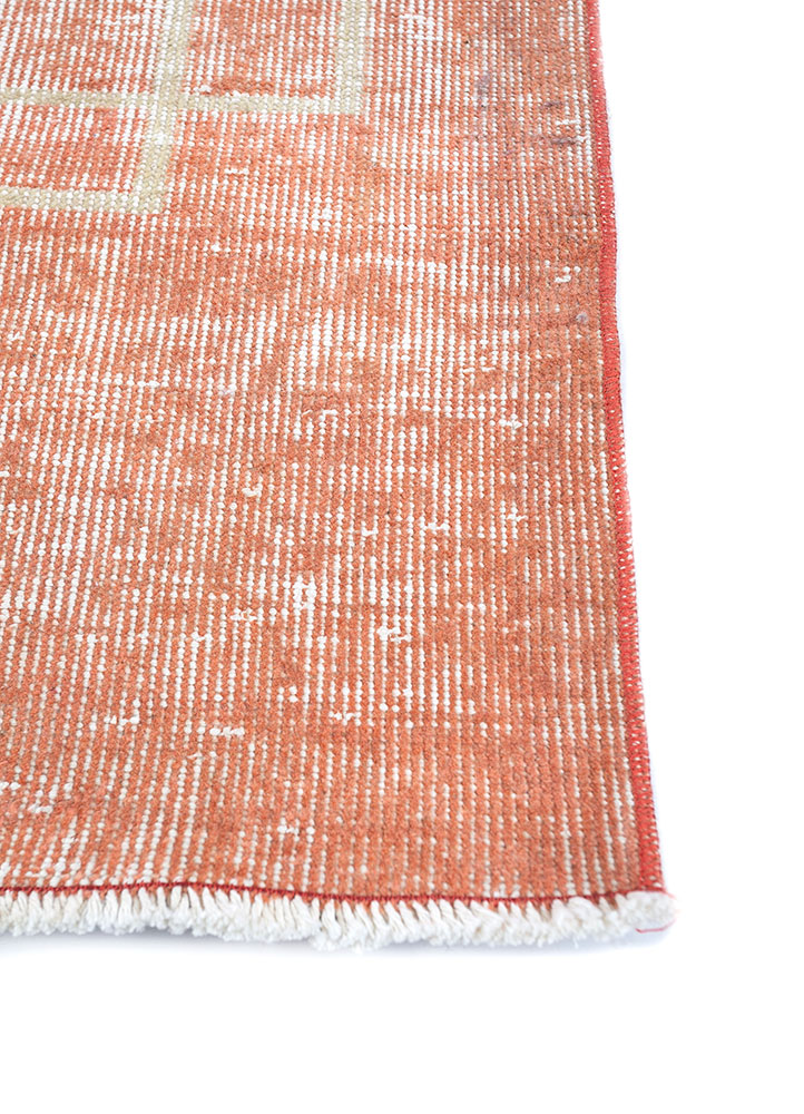 vintage red and orange wool hand knotted Rug - Corner