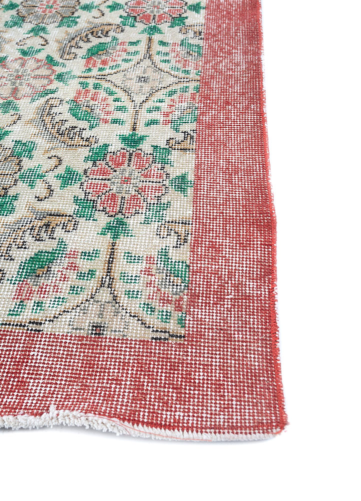 vintage red and orange wool hand knotted Rug - Corner