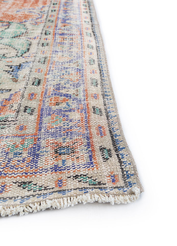 vintage red and orange wool hand knotted Rug - Corner