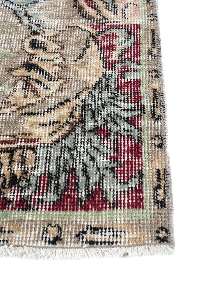 vintage red and orange wool hand knotted Rug - Corner