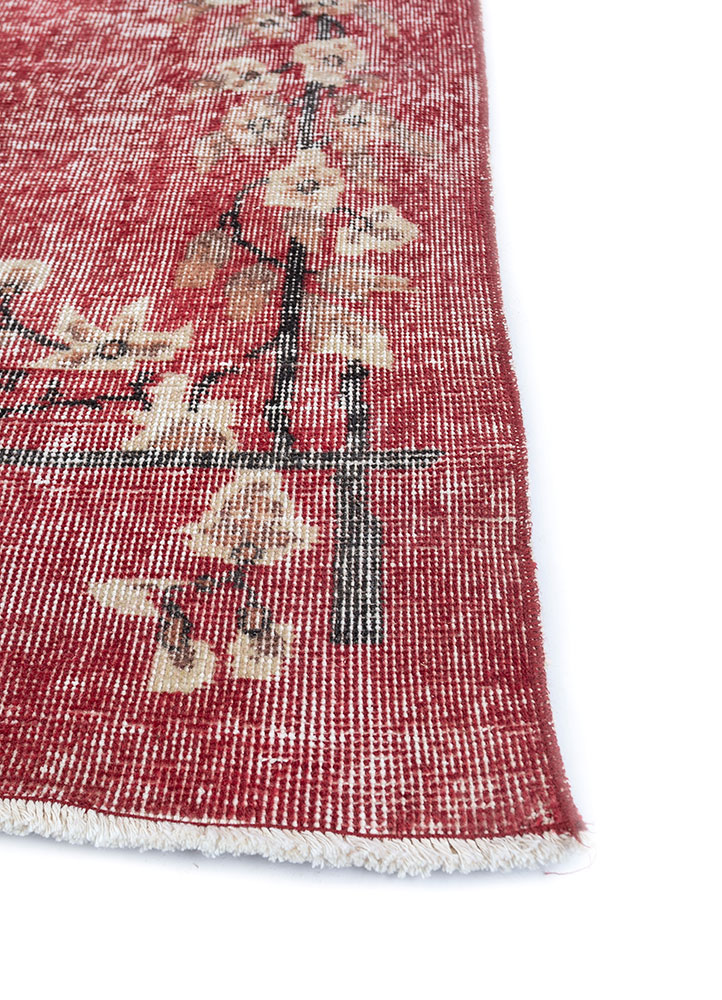 vintage red and orange wool hand knotted Rug - Corner