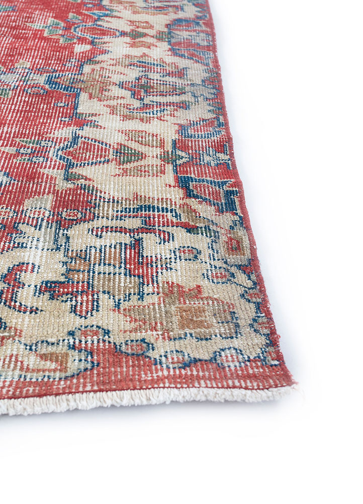vintage red and orange wool hand knotted Rug - Corner