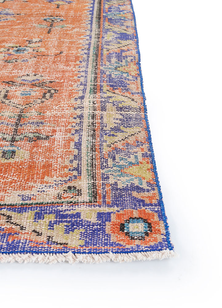 vintage red and orange wool hand knotted Rug - Corner