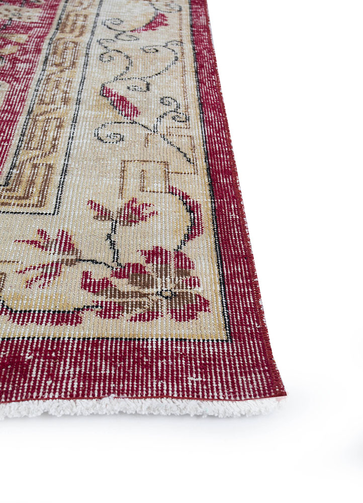 vintage red and orange wool hand knotted Rug - Corner