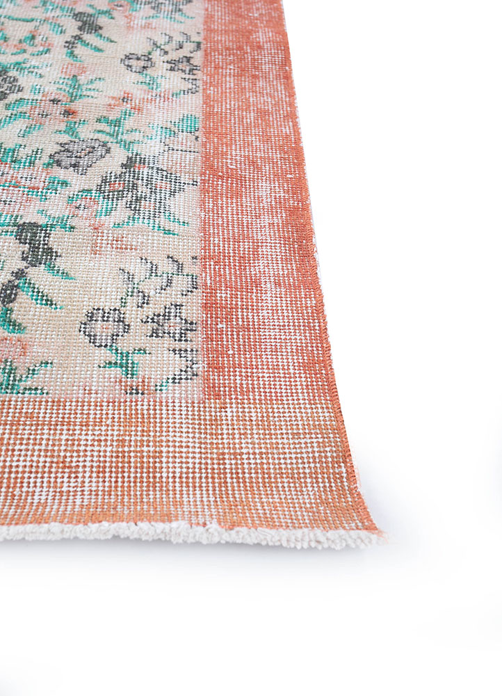 vintage red and orange wool hand knotted Rug - Corner