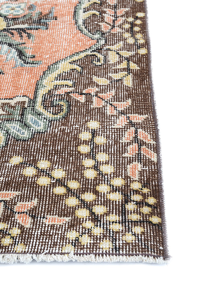 vintage red and orange wool hand knotted Rug - Corner