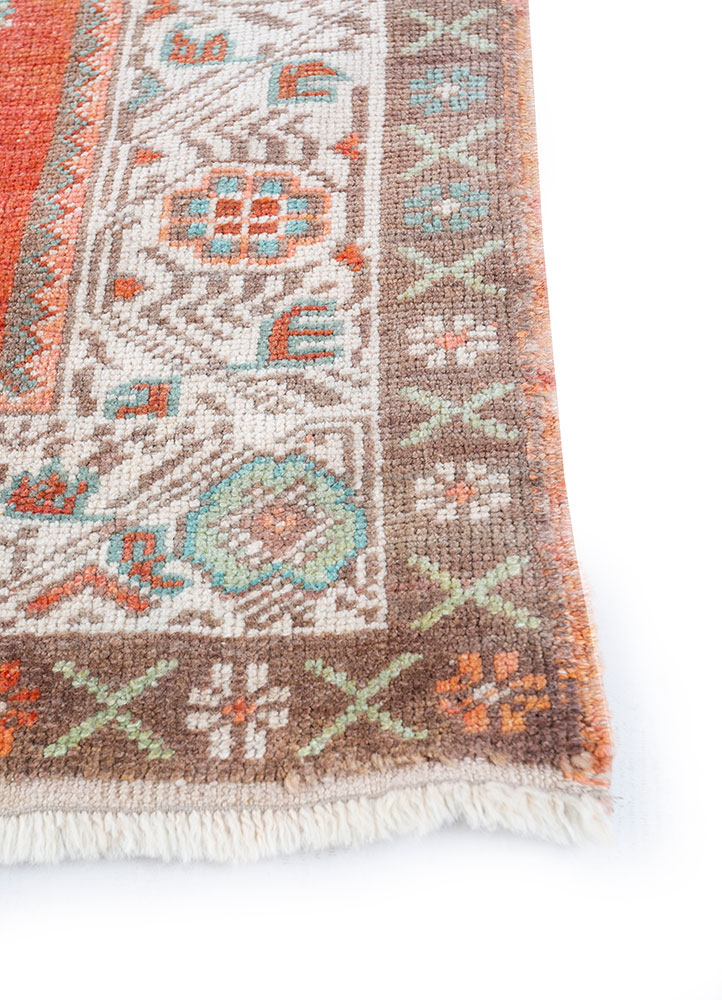 nuray red and orange wool hand knotted Rug - Corner