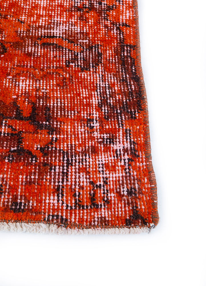lacuna red and orange wool hand knotted Rug - Corner