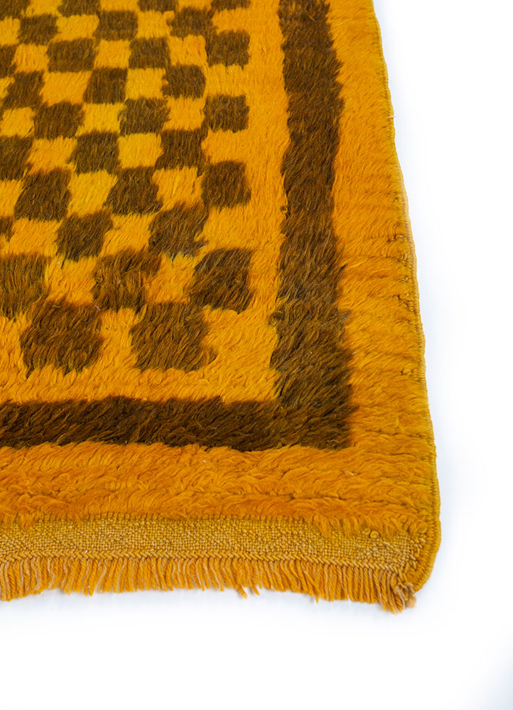 zuri red and orange wool hand knotted Rug - Corner