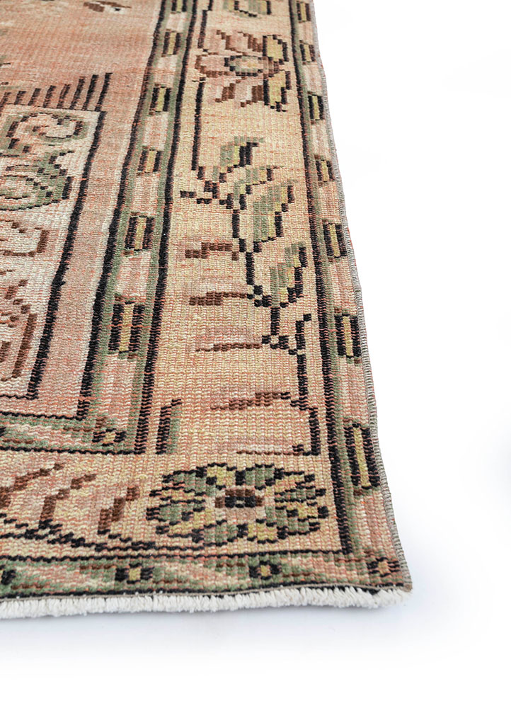 vintage red and orange wool hand knotted Rug - Corner