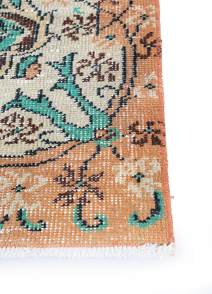 vintage red and orange wool hand knotted Rug - Corner