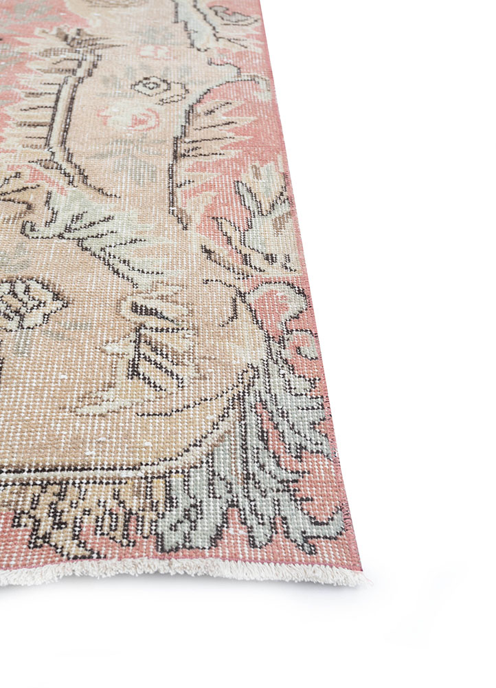 vintage red and orange wool hand knotted Rug - Corner