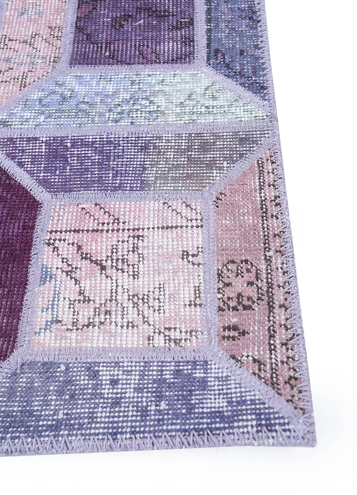 provenance pink and purple wool hand knotted Rug - Corner