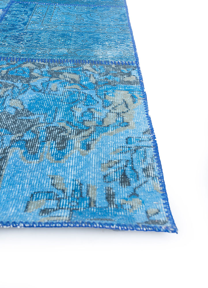 provenance blue wool hand knotted Rug - Corner