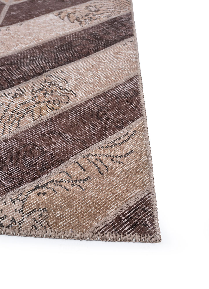 provenance beige and brown wool hand knotted Rug - Corner