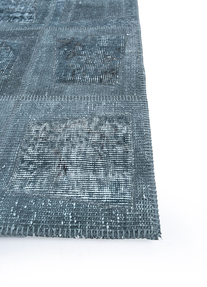 provenance grey and black wool hand knotted Rug - Corner