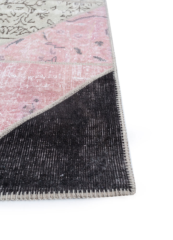provenance pink and purple wool hand knotted Rug - Corner
