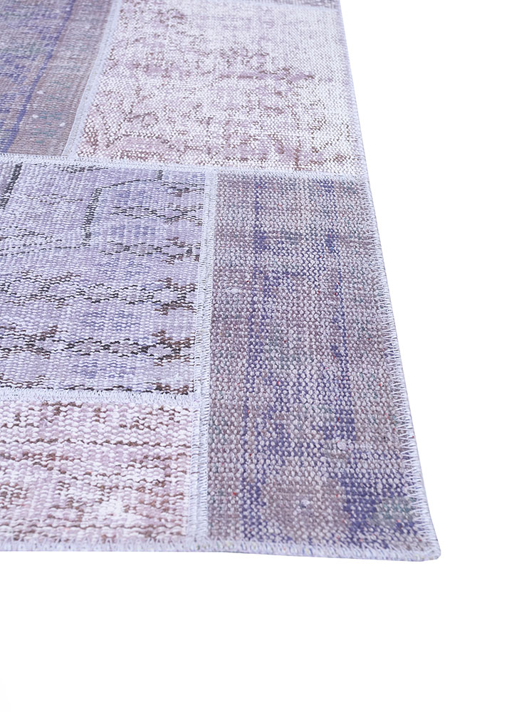 provenance pink and purple wool hand knotted Rug - Corner