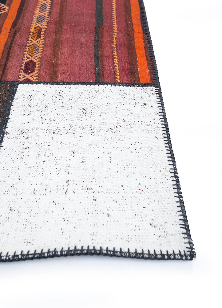provenance grey and black wool hand knotted Rug - Corner
