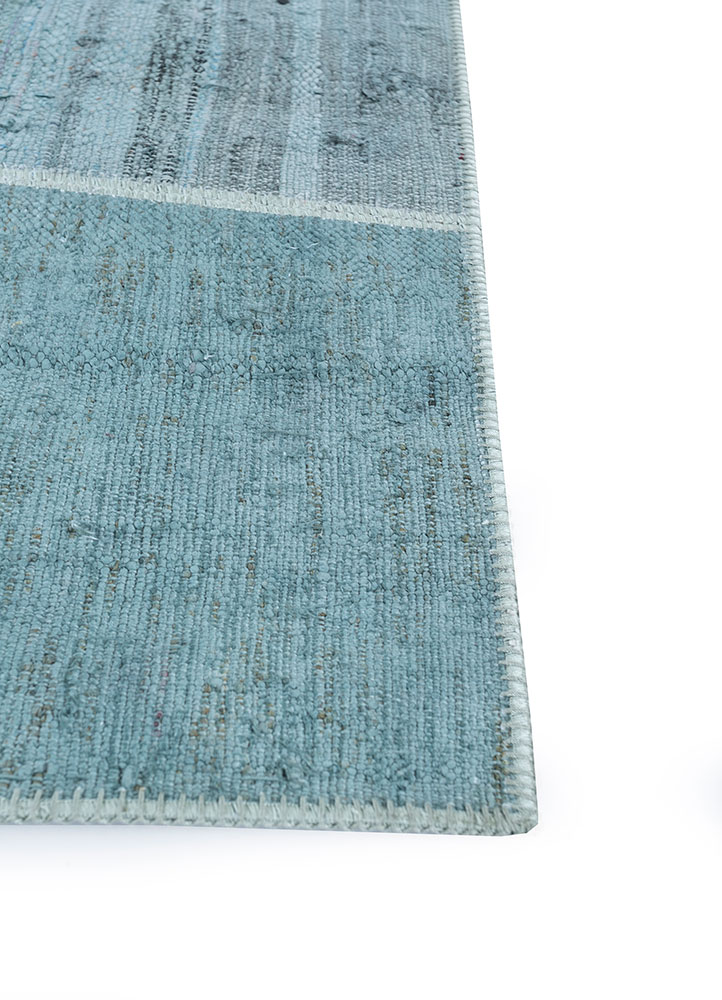 provenance blue wool hand knotted Rug - Corner
