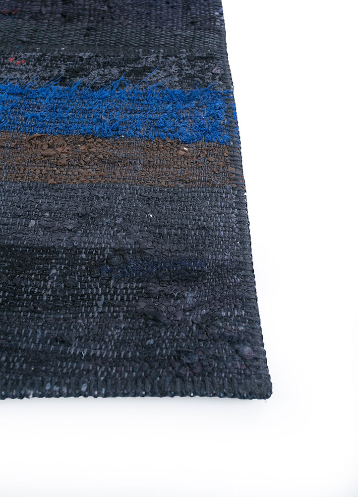 provenance grey and black wool hand knotted Rug - Corner