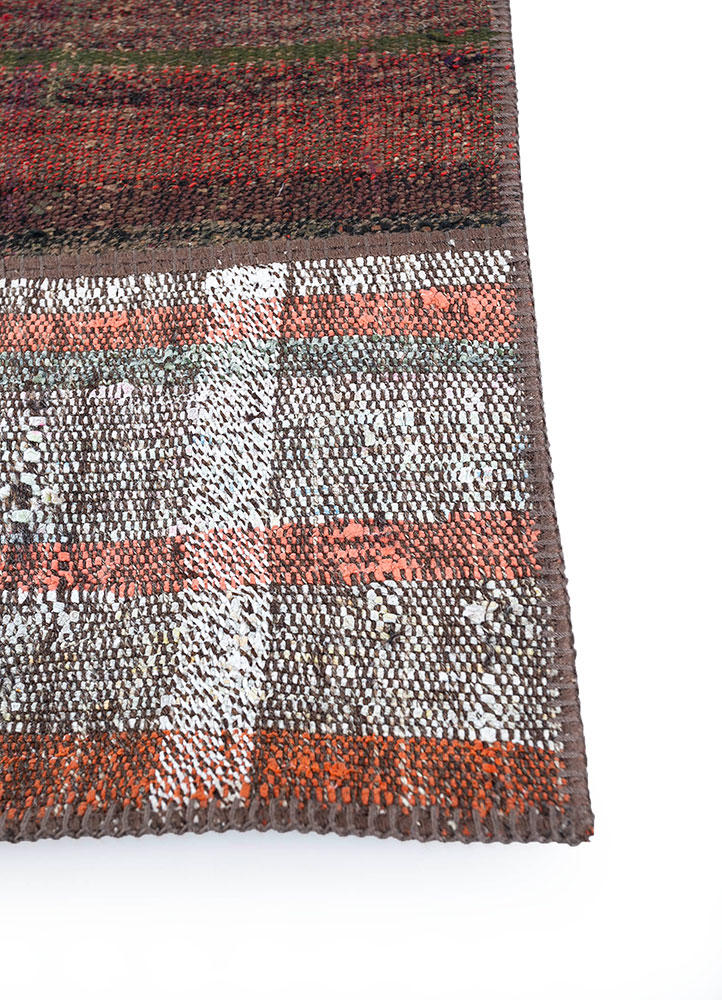 provenance beige and brown wool hand knotted Rug - Corner