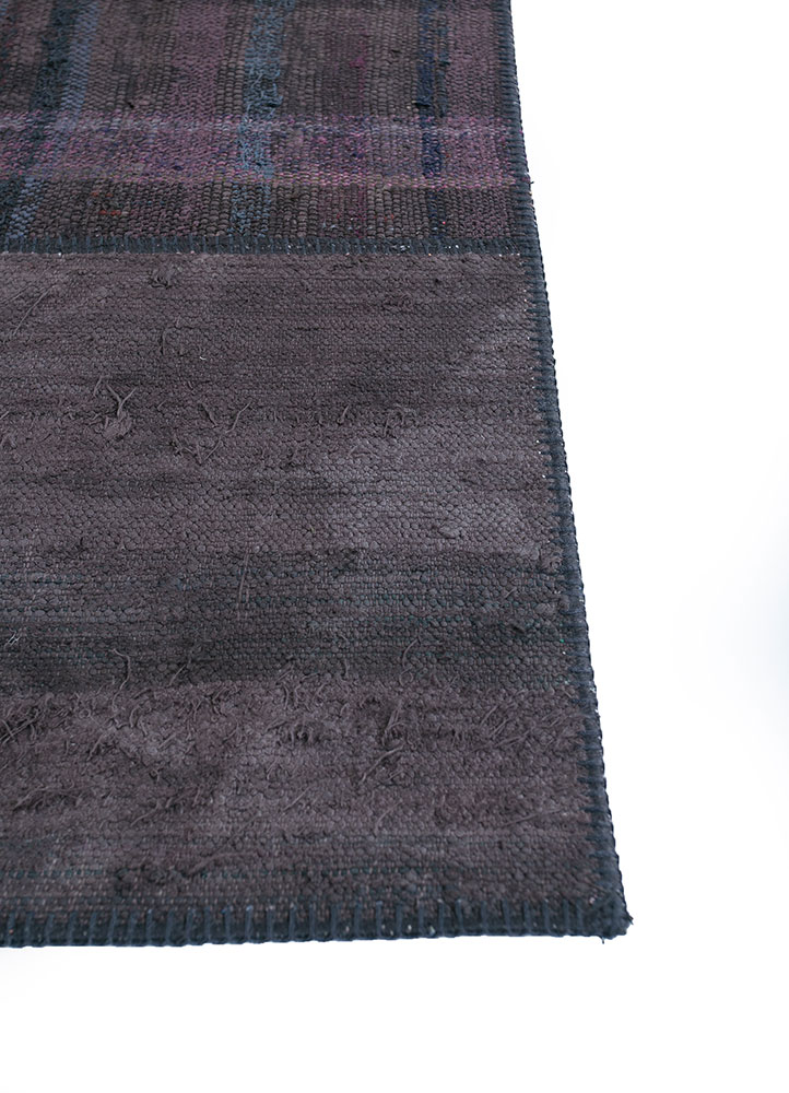 provenance grey and black wool hand knotted Rug - Corner