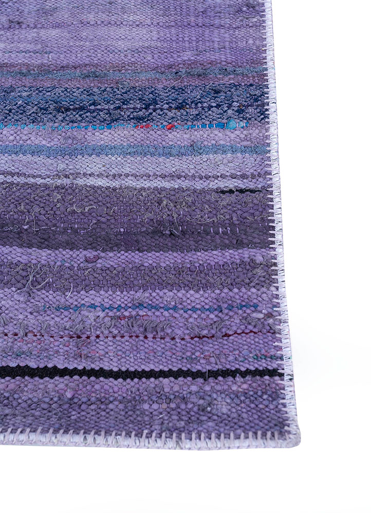 provenance pink and purple wool hand knotted Rug - Corner