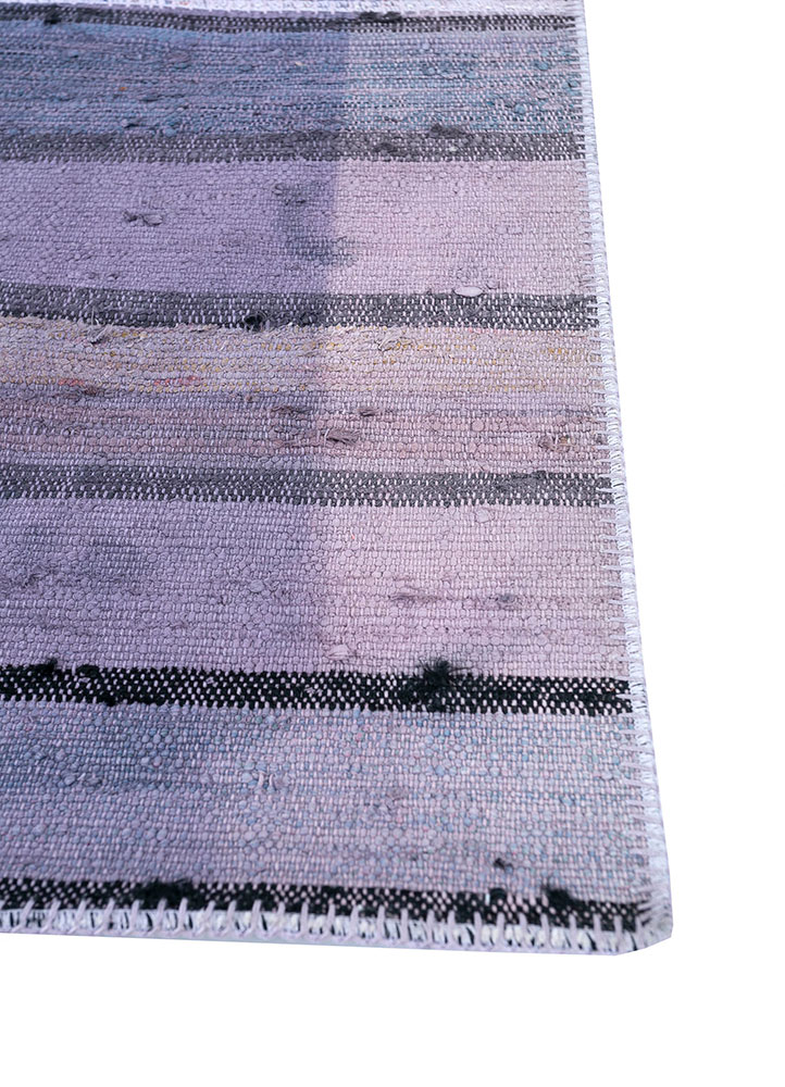 provenance pink and purple wool hand knotted Rug - Corner
