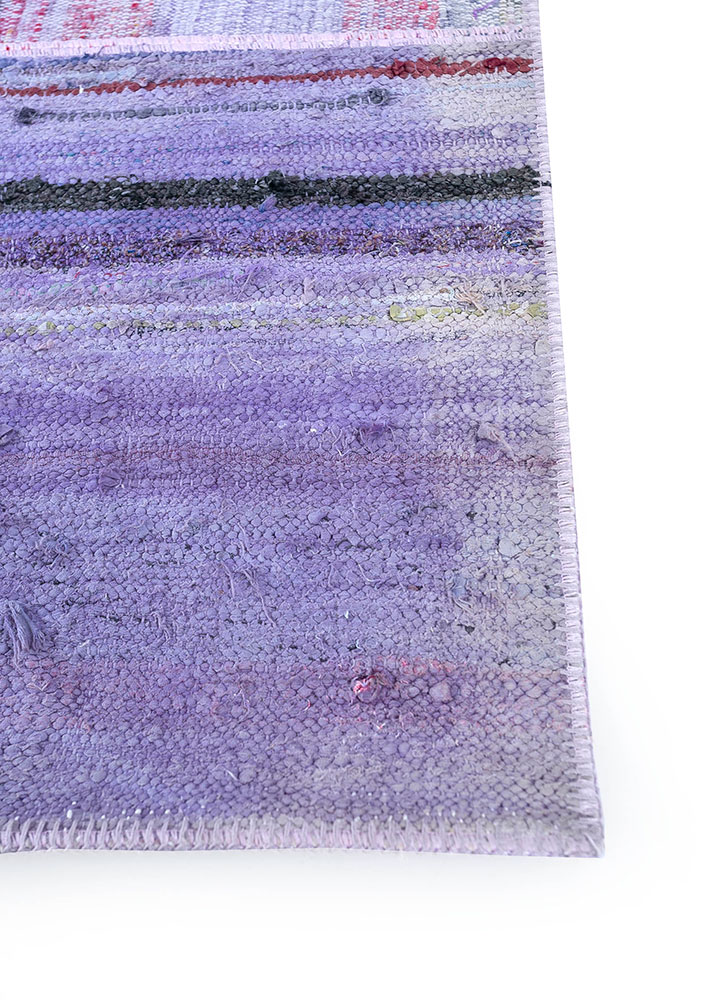 provenance pink and purple wool hand knotted Rug - Corner
