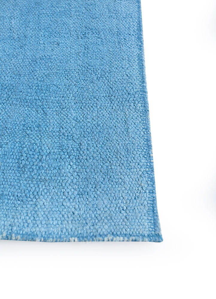 provenance blue wool hand knotted Rug - Corner